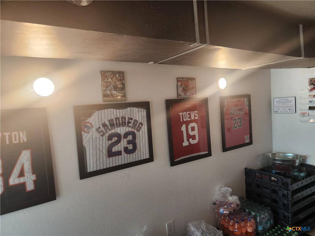 1004 S Key Ave, Lampasas, TX 76550