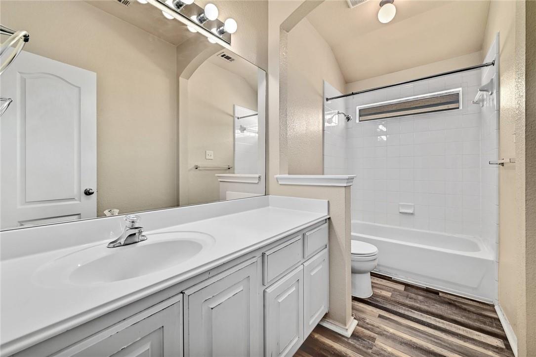 2049 Rachel Ln, Round Rock, TX 78664