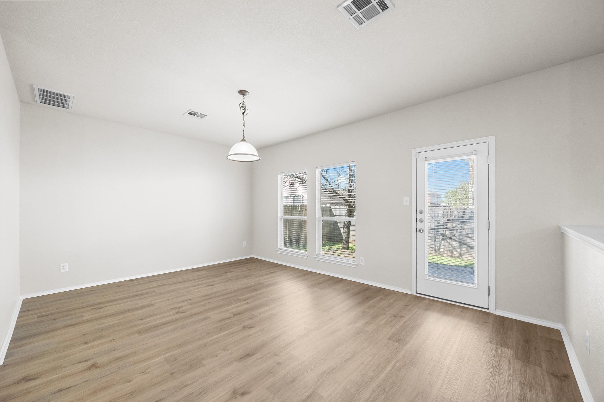 2049 Rachel Ln, Round Rock, TX 78664