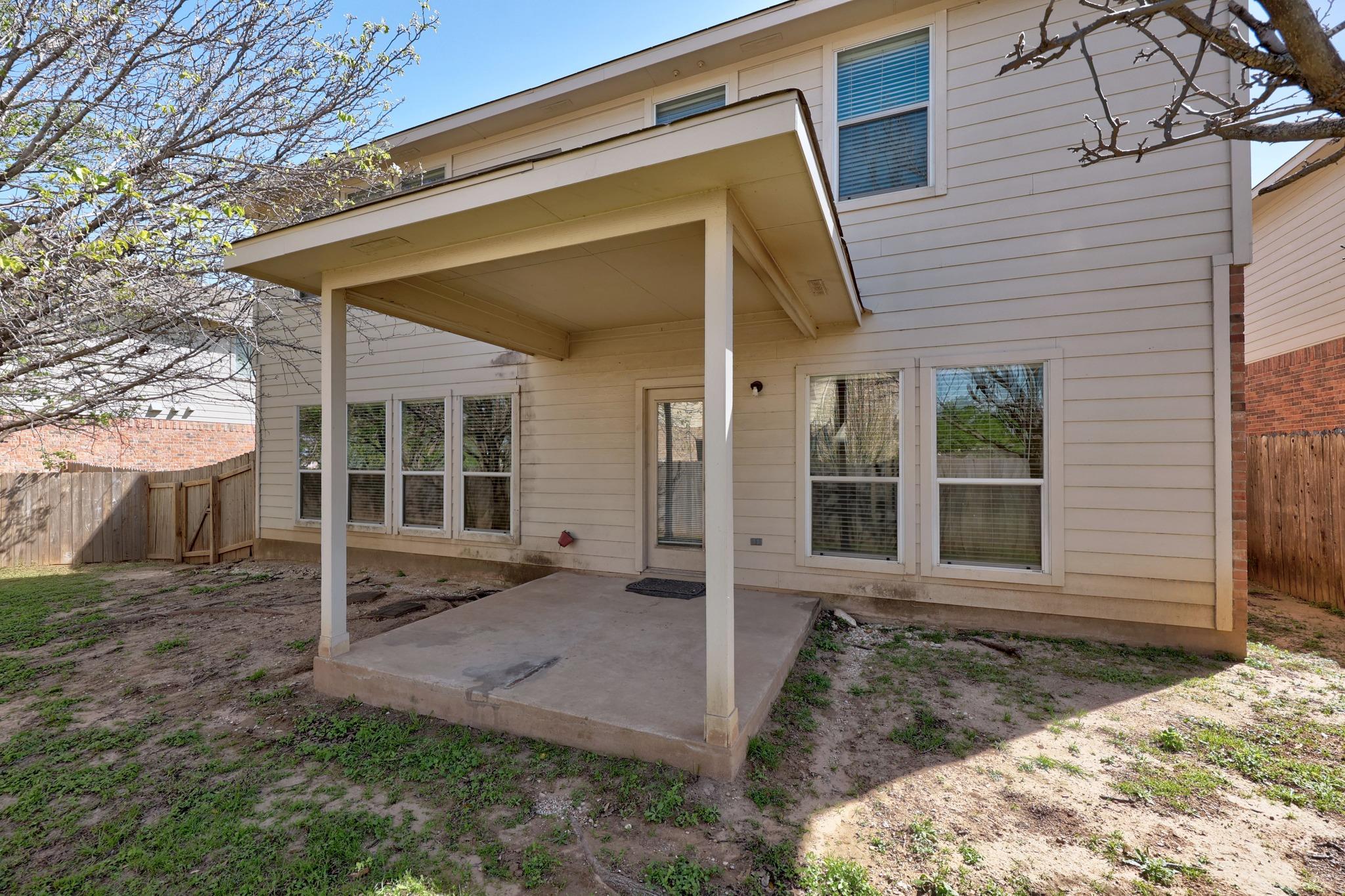 2049 Rachel Ln, Round Rock, TX 78664