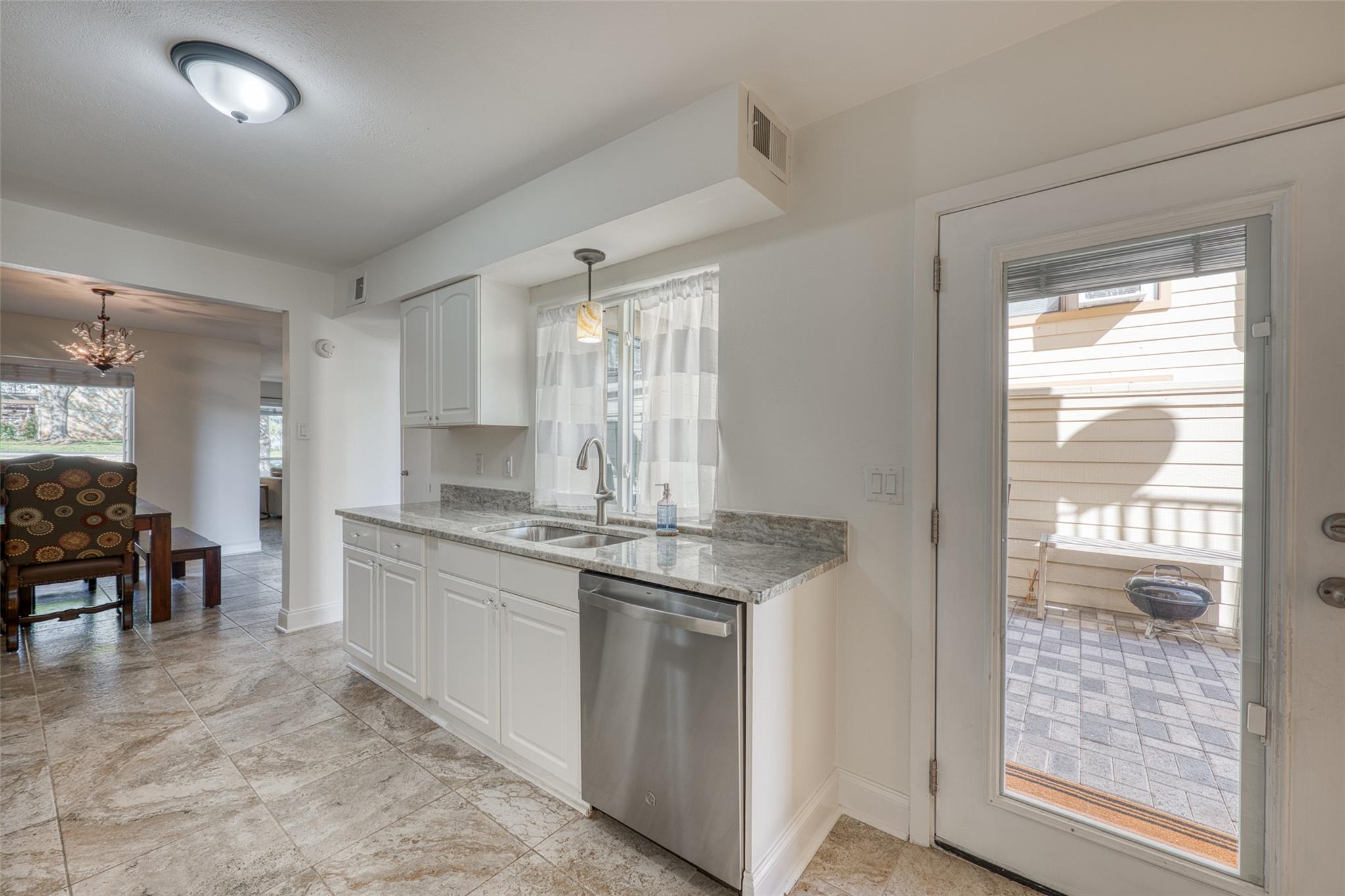 1209 Hi Stirrup # 113, Horseshoe Bay, TX 78657