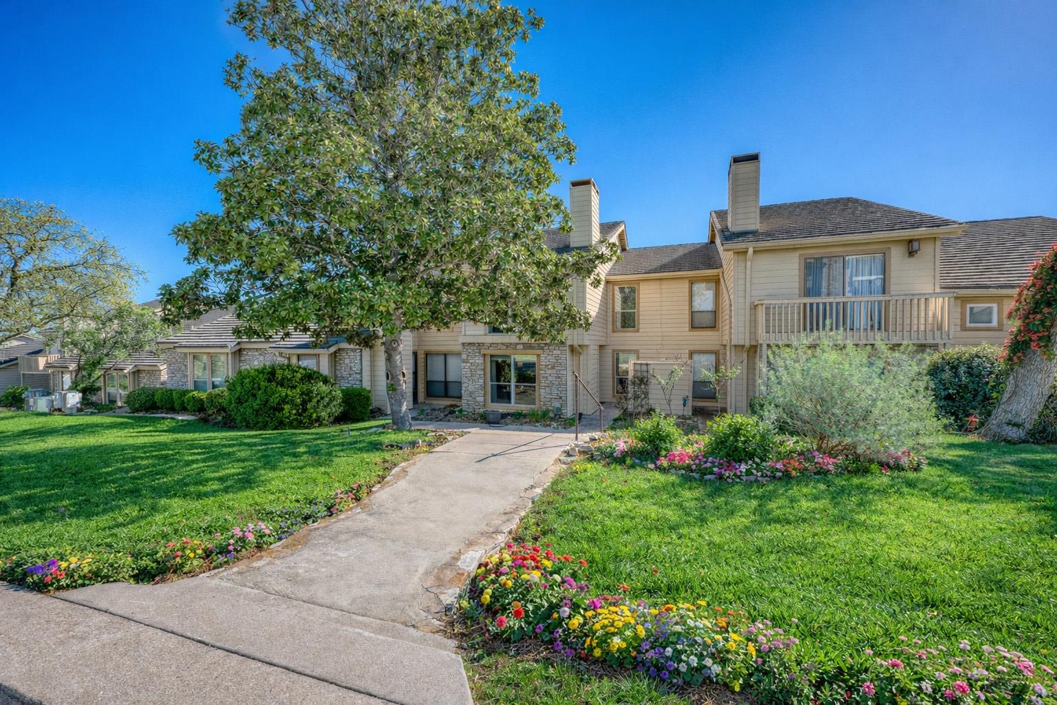 1209 Hi Stirrup # 113, Horseshoe Bay, TX 78657