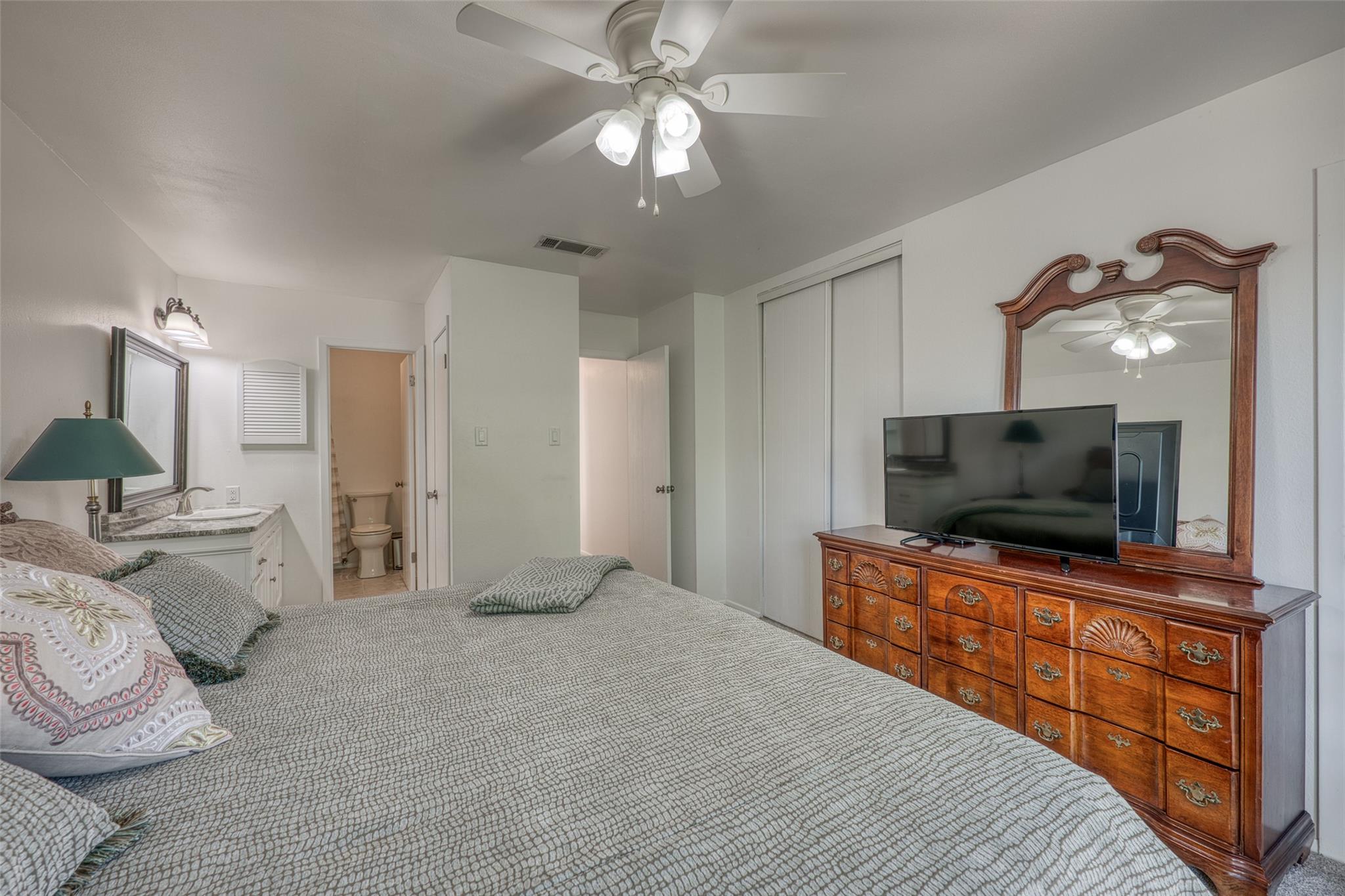 1209 Hi Stirrup # 113, Horseshoe Bay, TX 78657