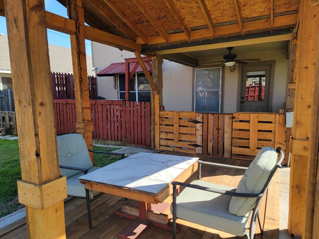 103 Ryan Cv, Hutto, TX 78634