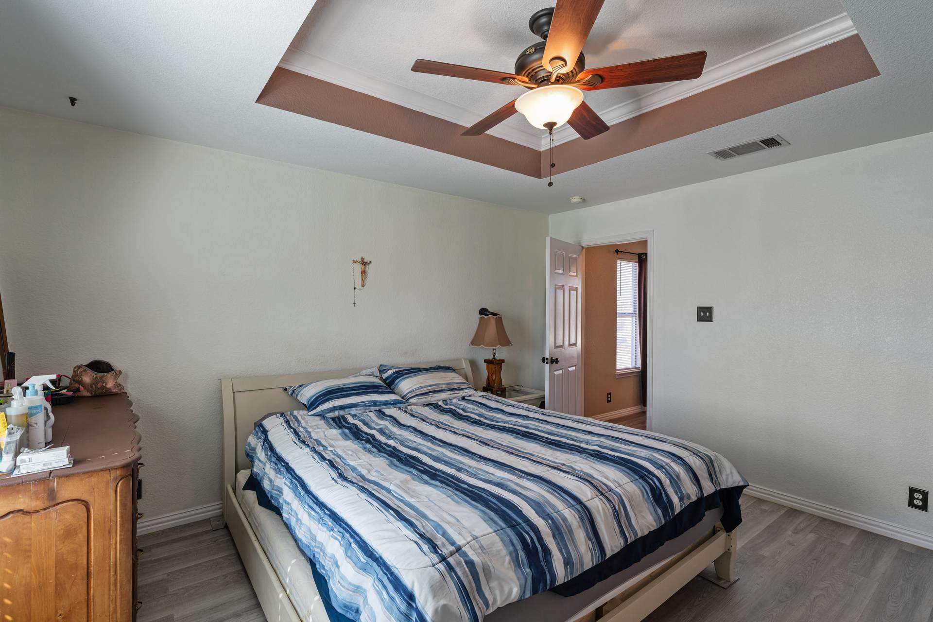 103 Ryan Cv, Hutto, TX 78634