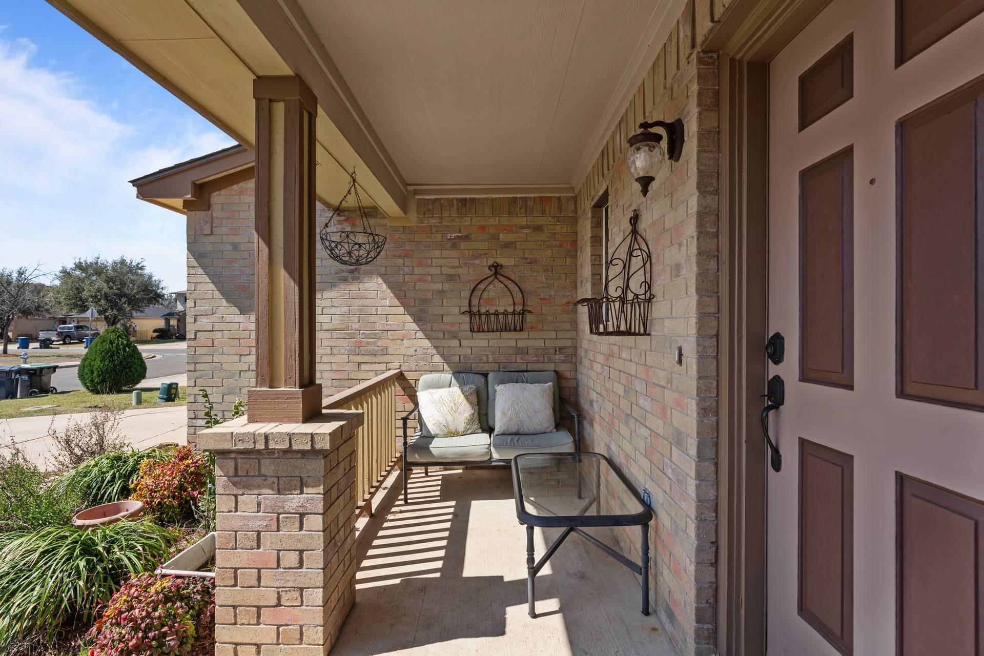 103 Ryan Cv, Hutto, TX 78634
