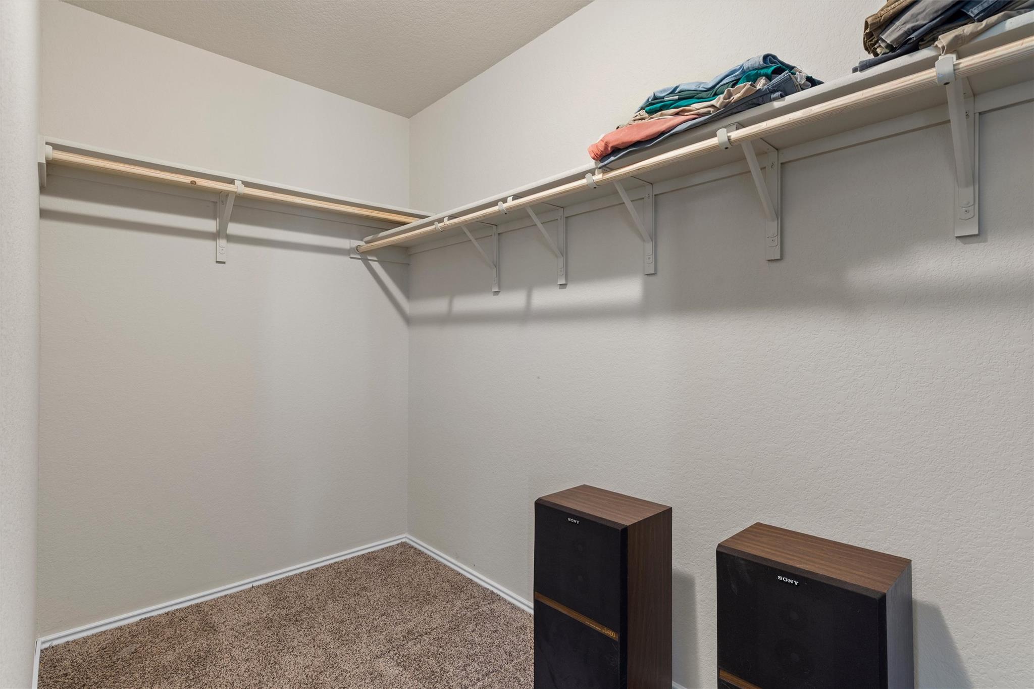 214 Nathaniel Dr, Taylor, TX 76574