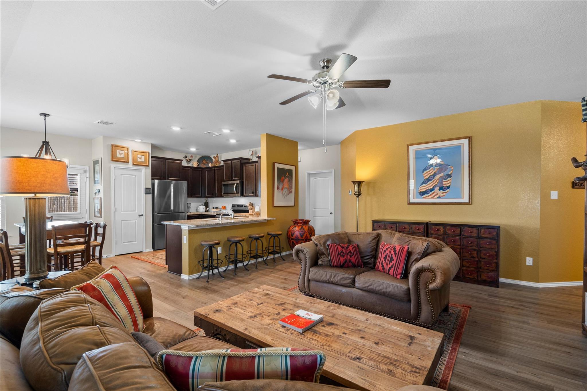 214 Nathaniel Dr, Taylor, TX 76574