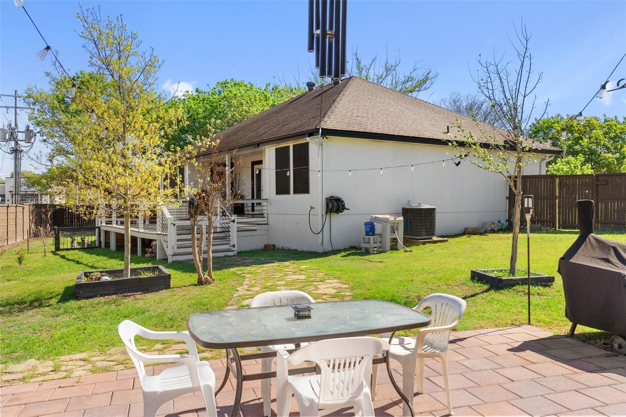 2026 Dripping Spgs, New Braunfels, TX 78130