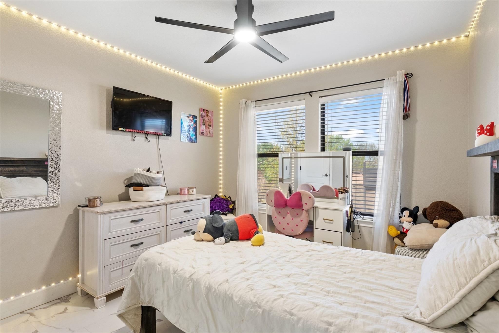 2026 Dripping Spgs, New Braunfels, TX 78130