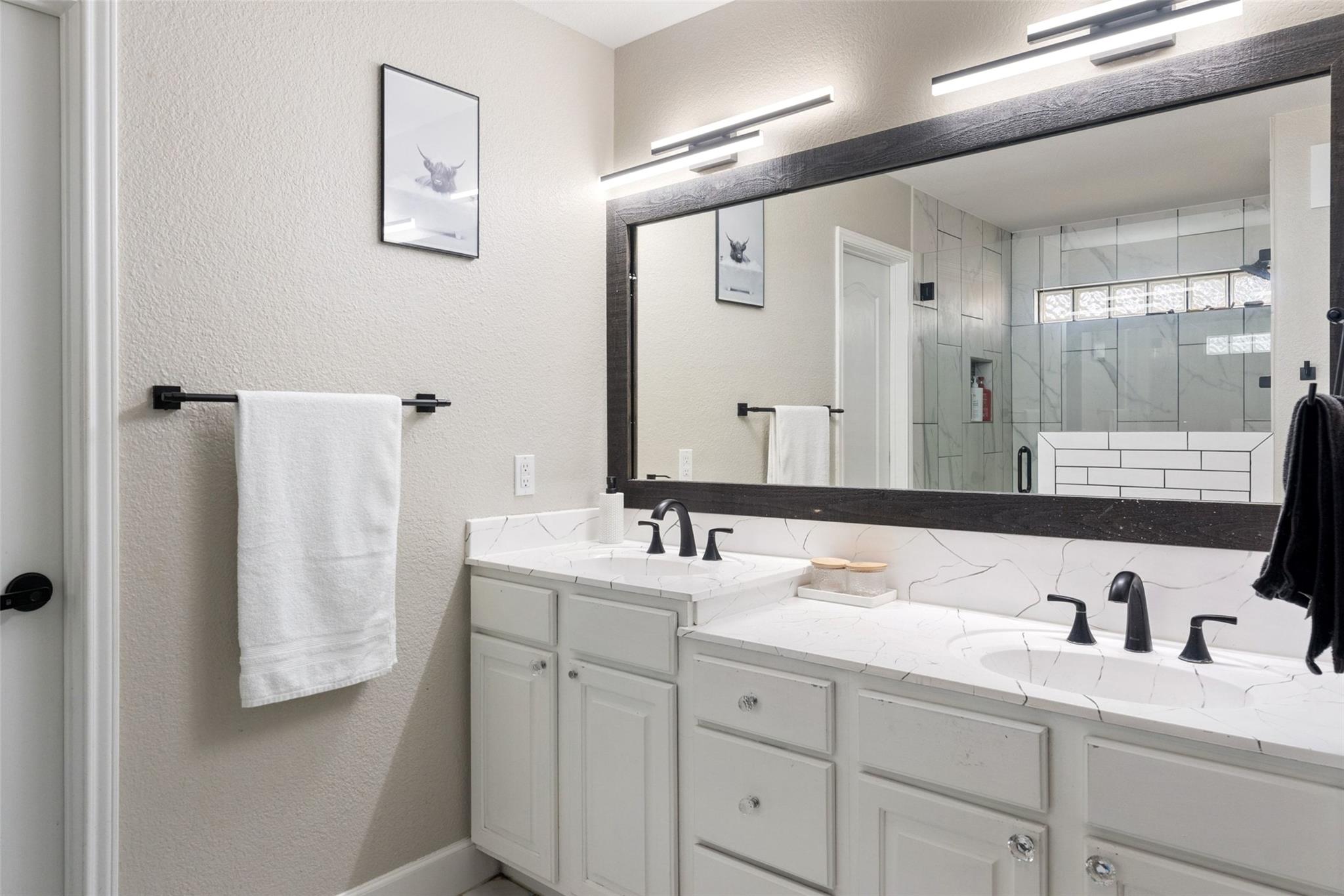 2026 Dripping Spgs, New Braunfels, TX 78130