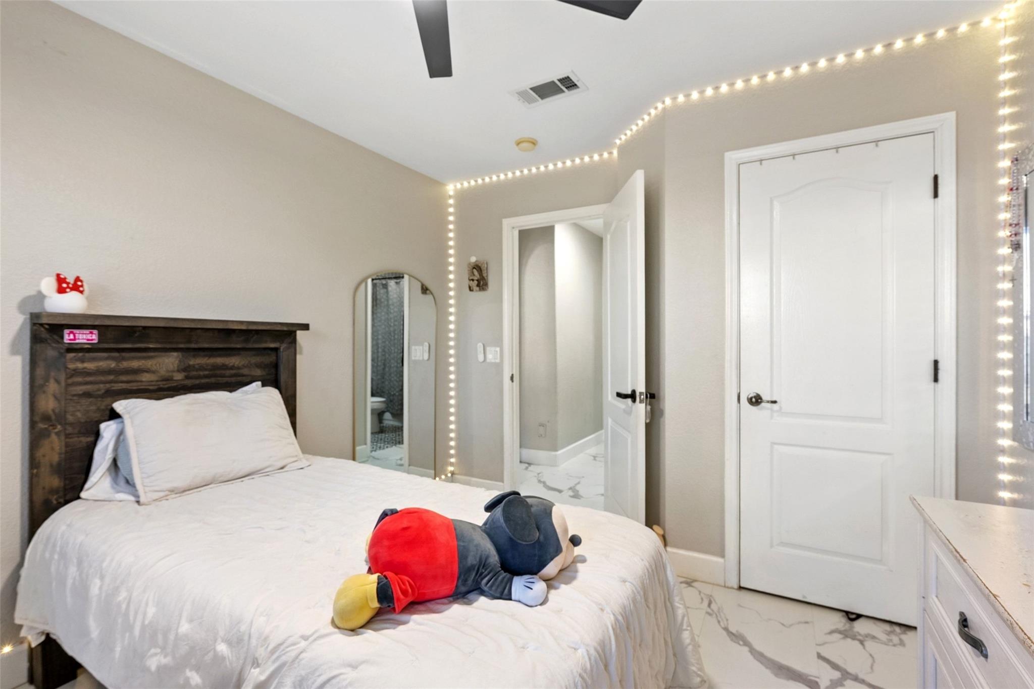 2026 Dripping Spgs, New Braunfels, TX 78130