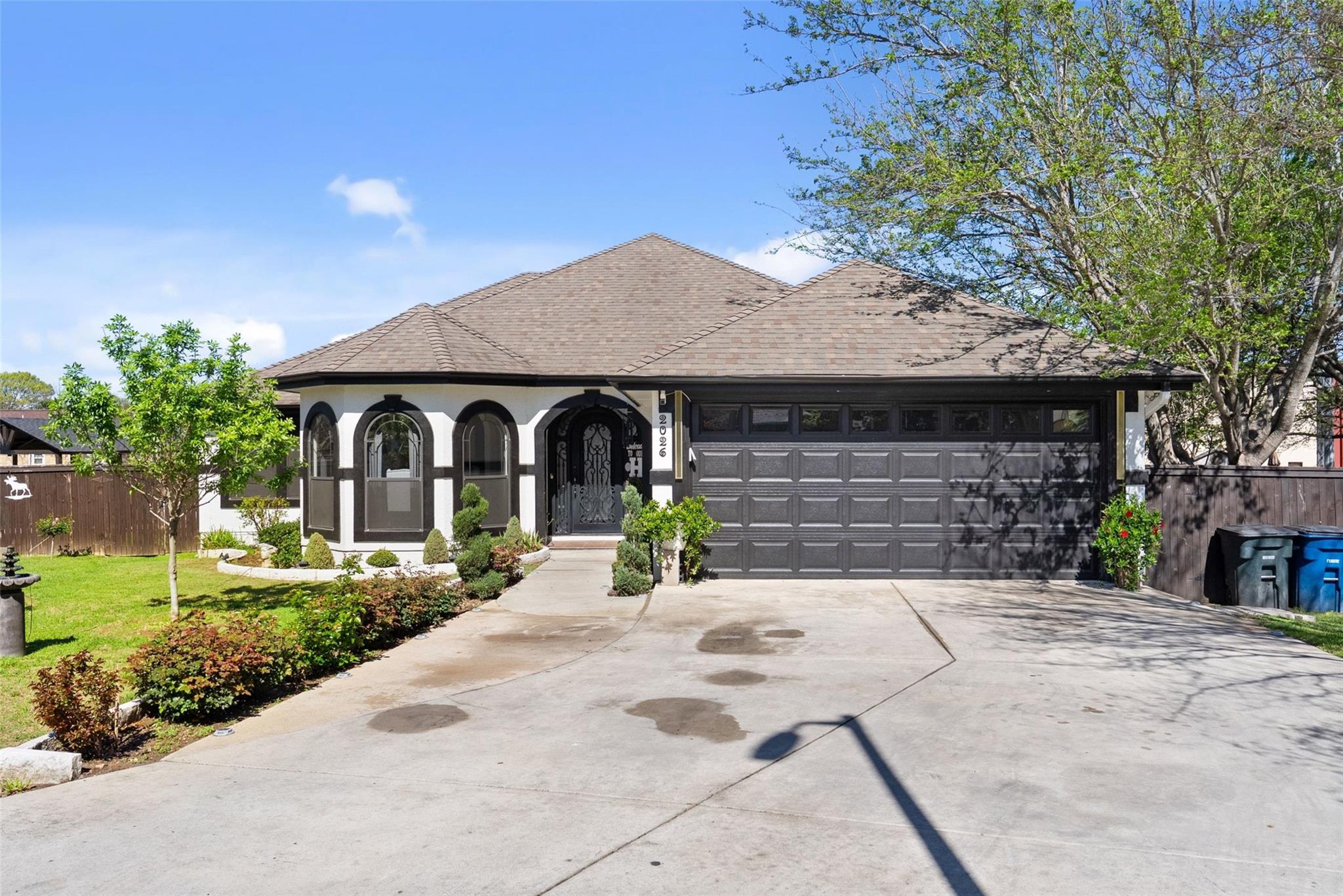 2026 Dripping Spgs, New Braunfels, TX 78130