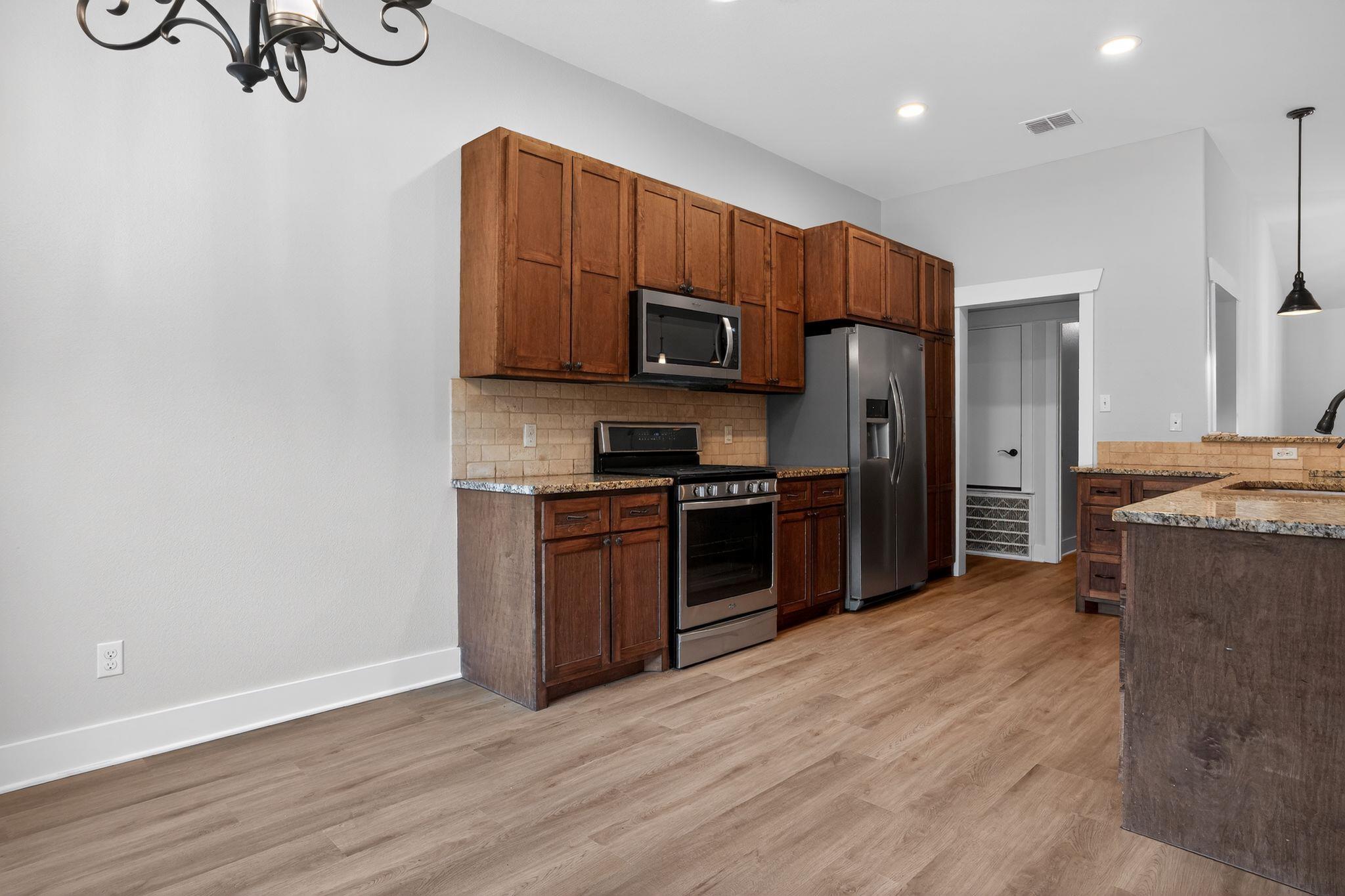 4 Redwood Cir, Wimberley, TX 78676