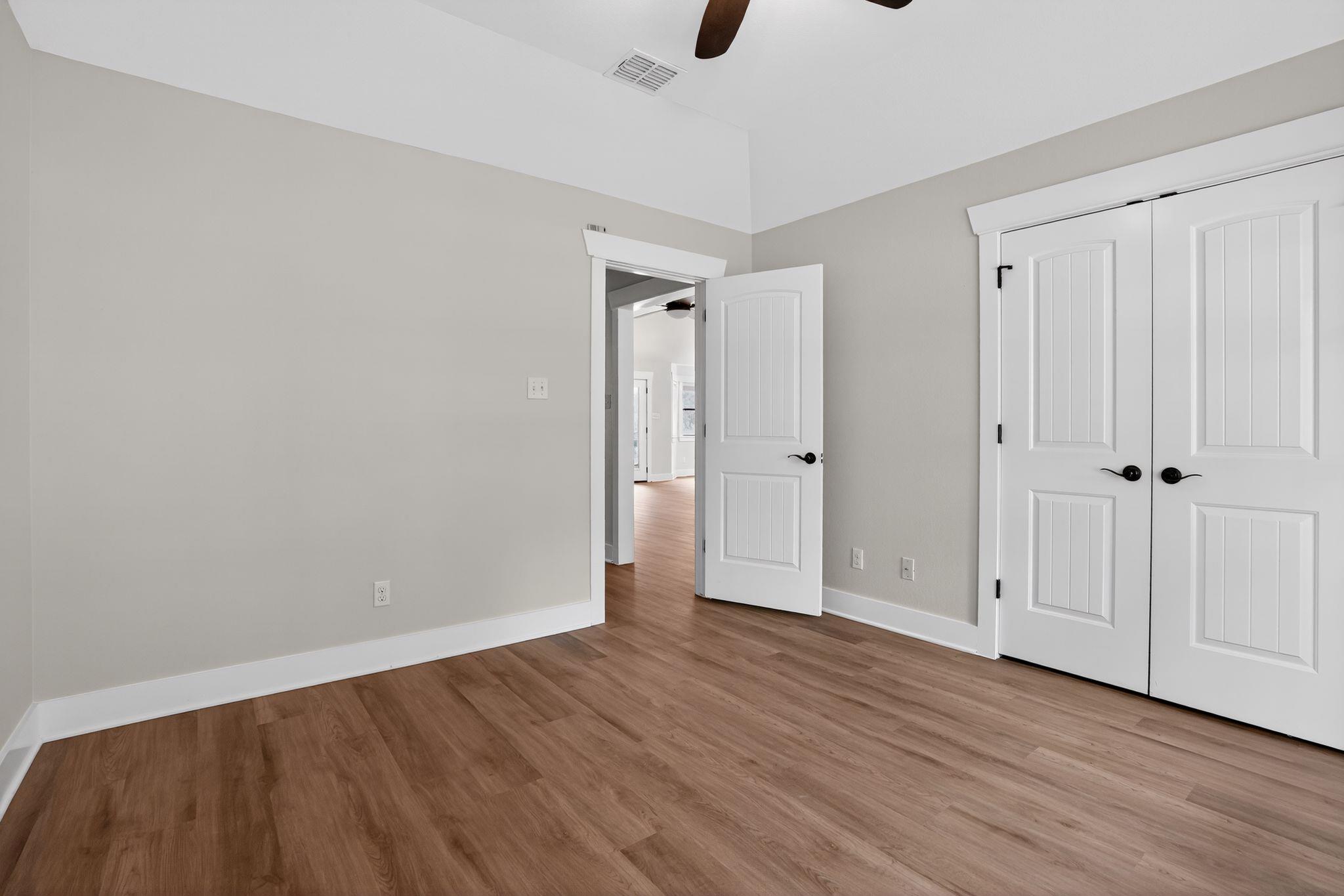 4 Redwood Cir, Wimberley, TX 78676