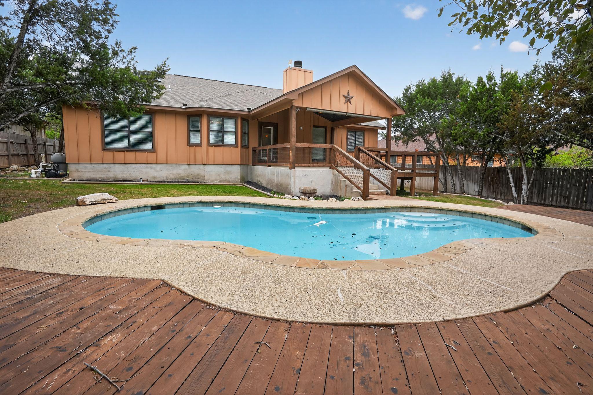 4 Redwood Cir, Wimberley, TX 78676