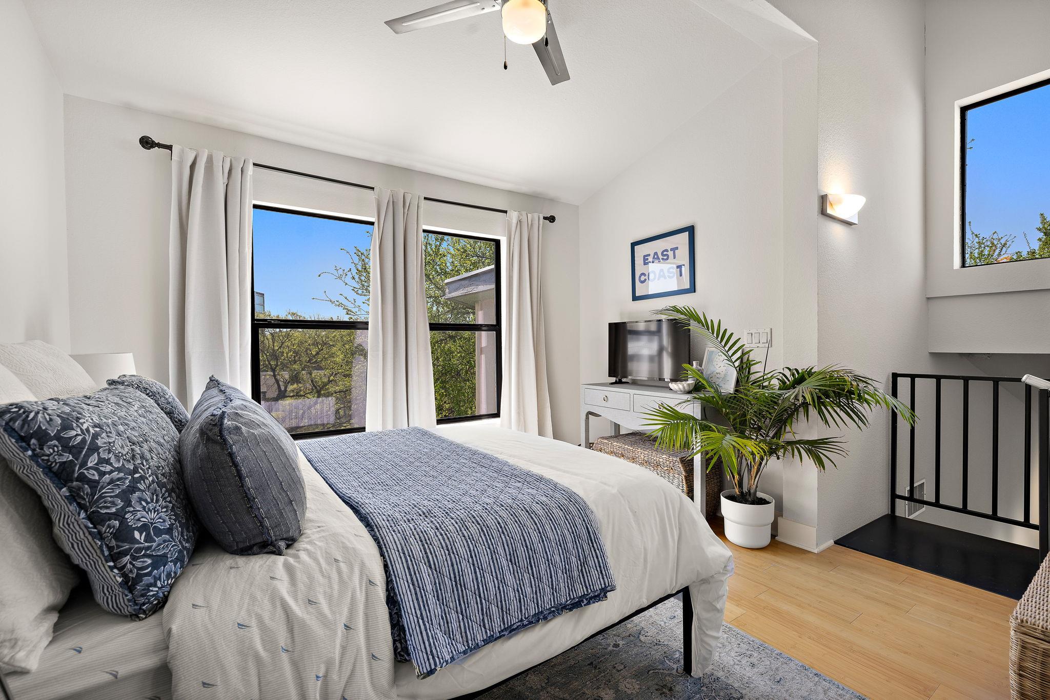 907 Duncan Ln # 302, Austin, TX 78705