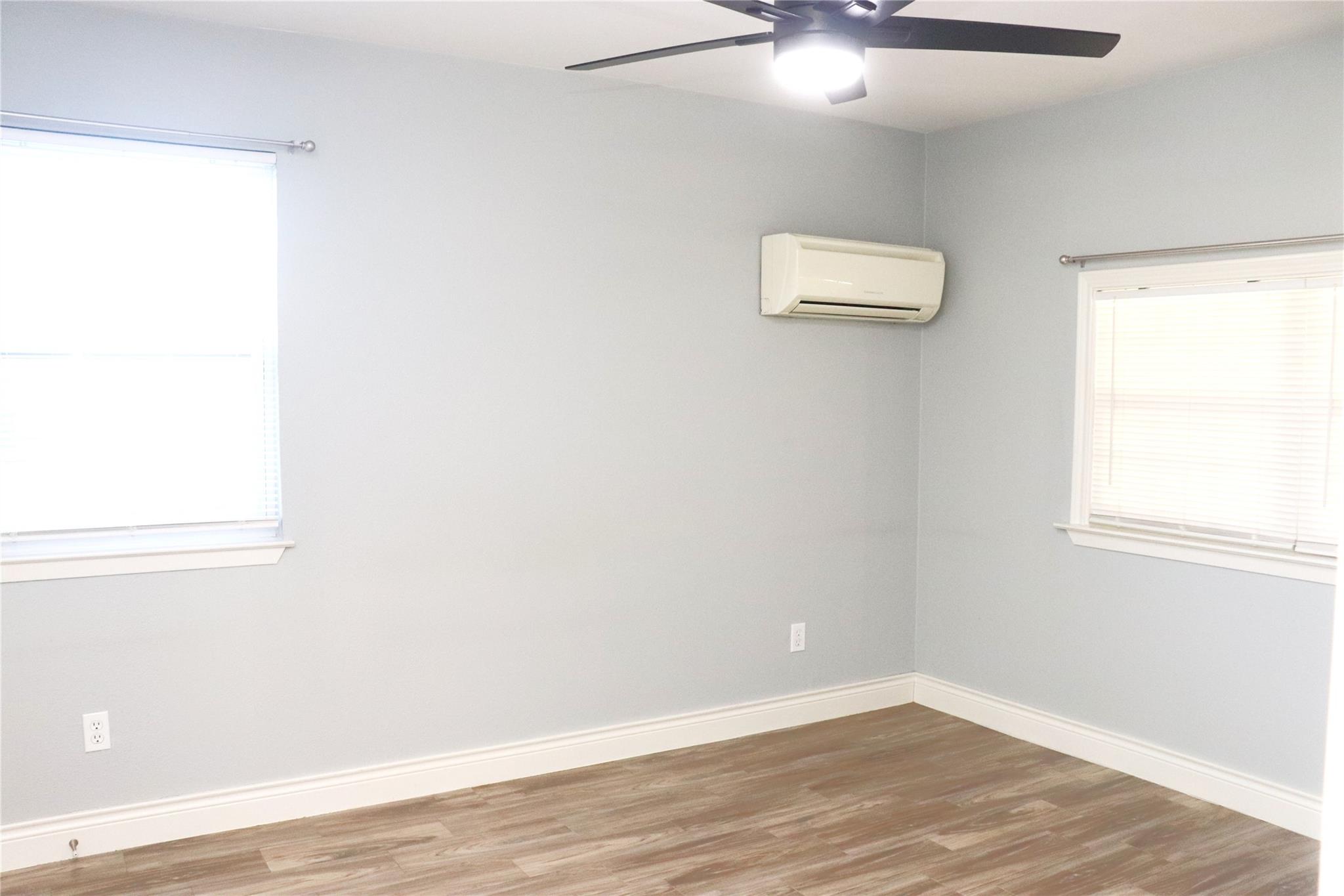 606 Mildred St, Burnet, TX 78611