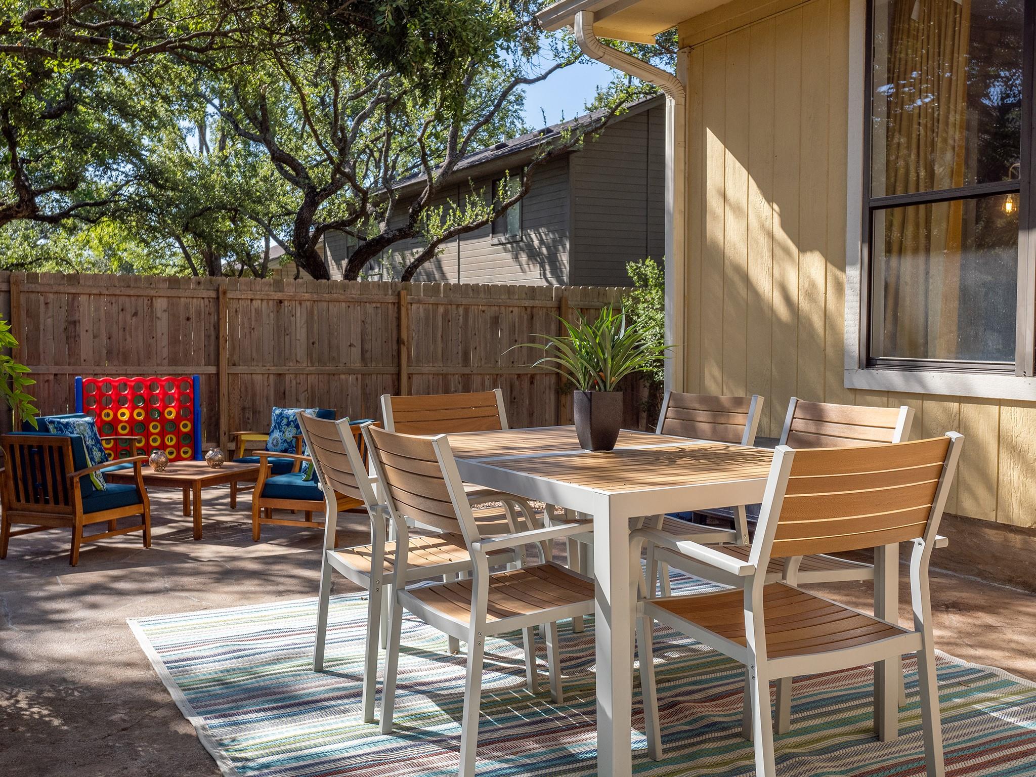 8906 Scotsman Dr, Austin, TX 78750