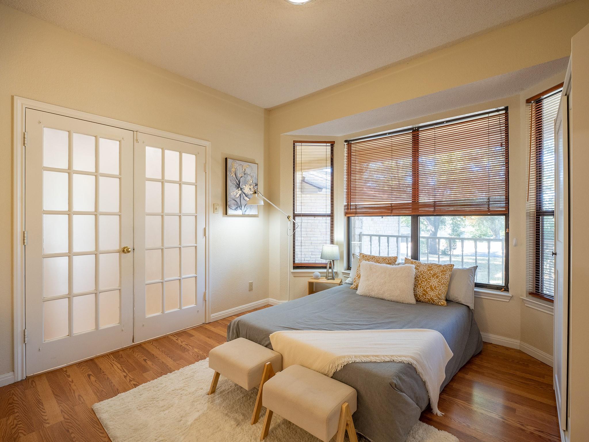 8906 Scotsman Dr, Austin, TX 78750