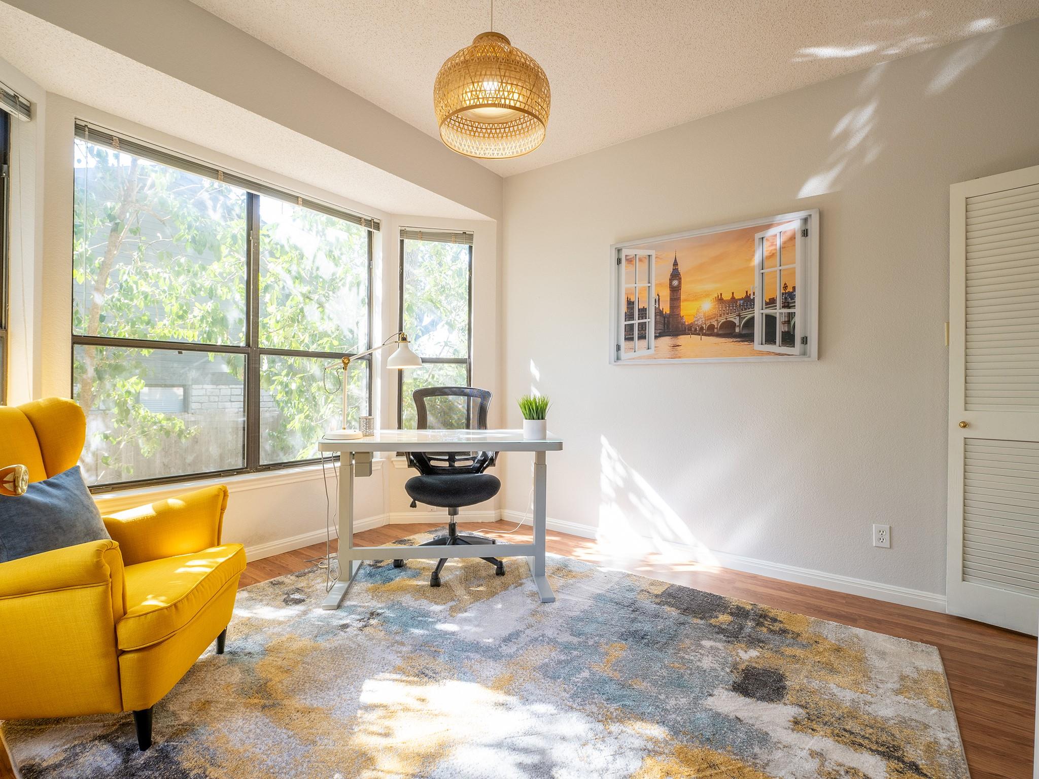 8906 Scotsman Dr, Austin, TX 78750