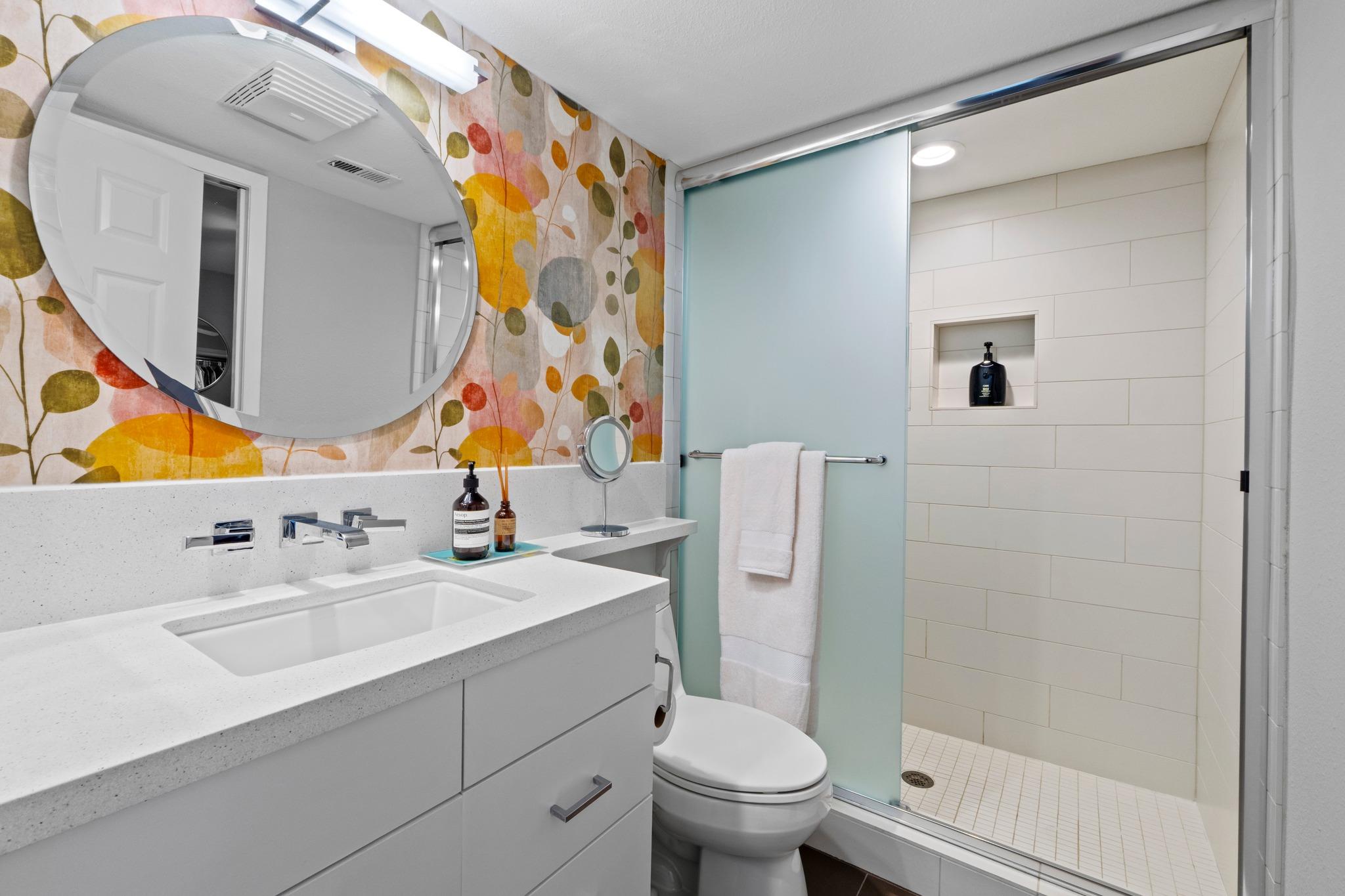 2200 Homedale Dr # B, Austin, TX 78704