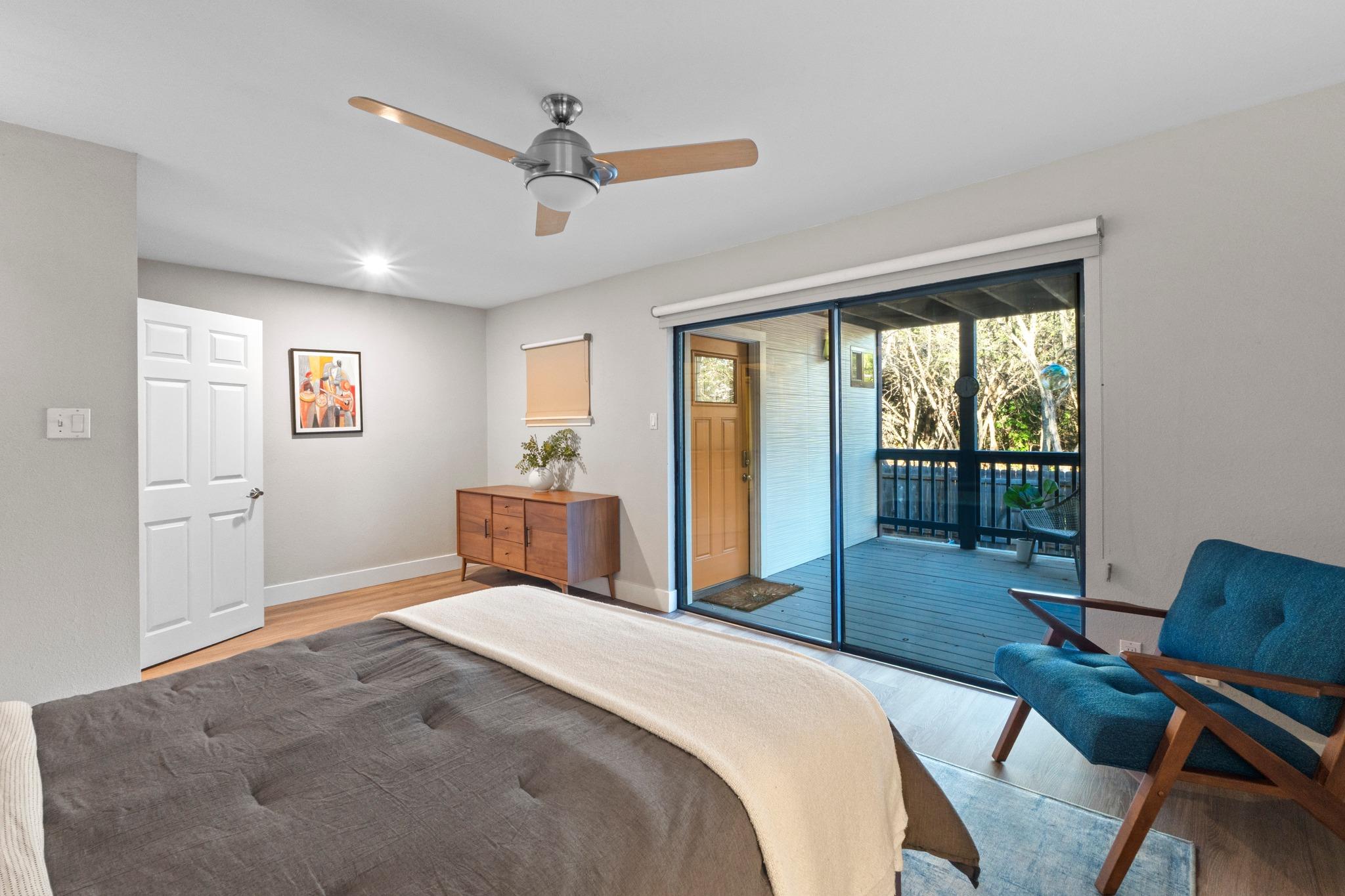 2200 Homedale Dr # B, Austin, TX 78704