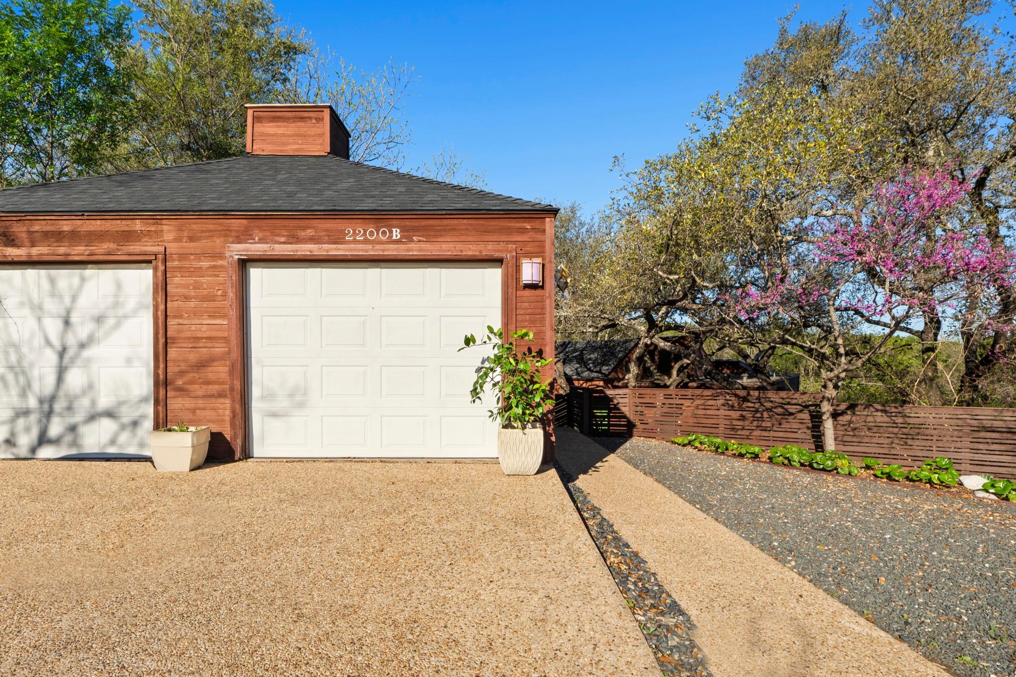 2200 Homedale Dr # B, Austin, TX 78704