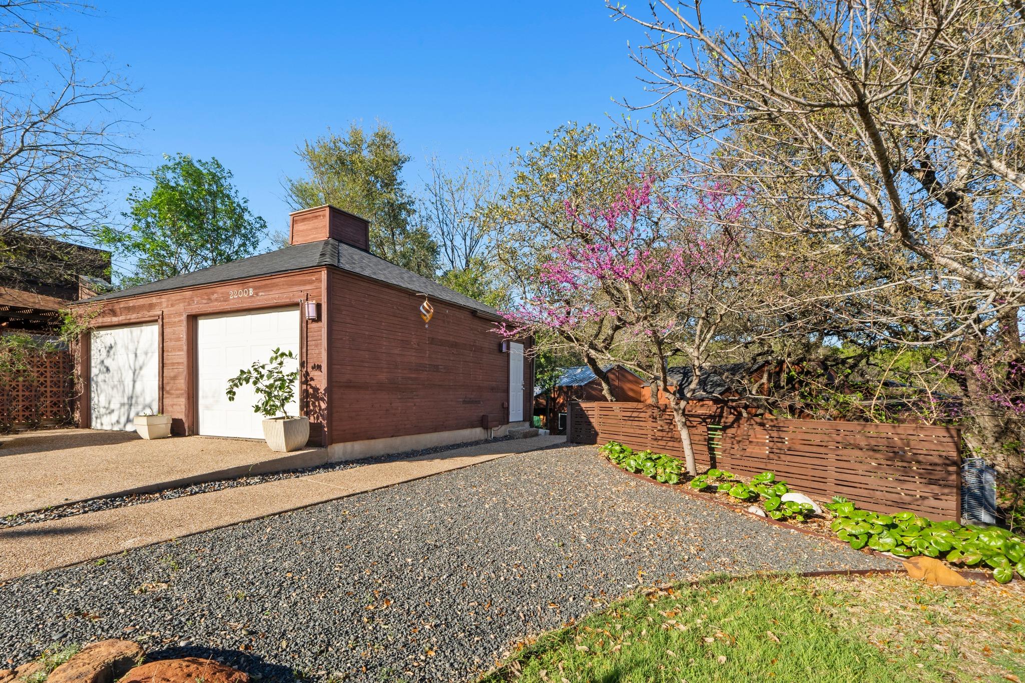 2200 Homedale Dr # B, Austin, TX 78704