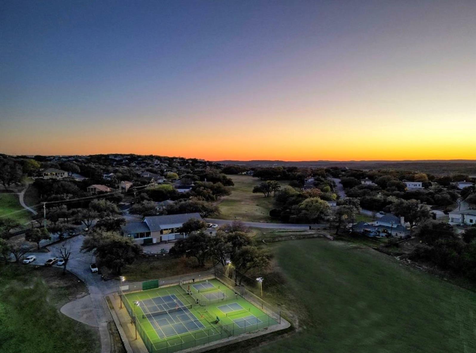 21707 Oxford Dr, Lago Vista, TX 78645