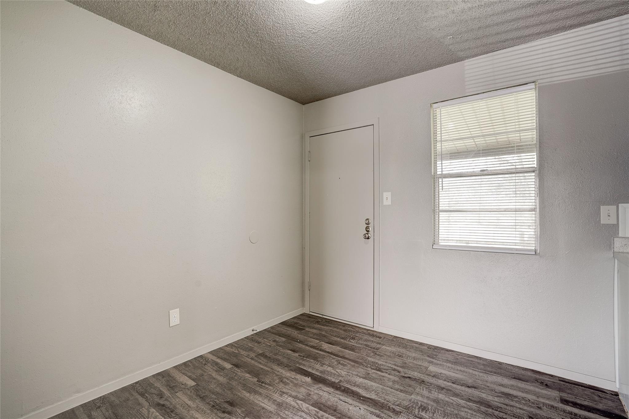 714 Old Martindale Rd, San Marcos, TX 78666