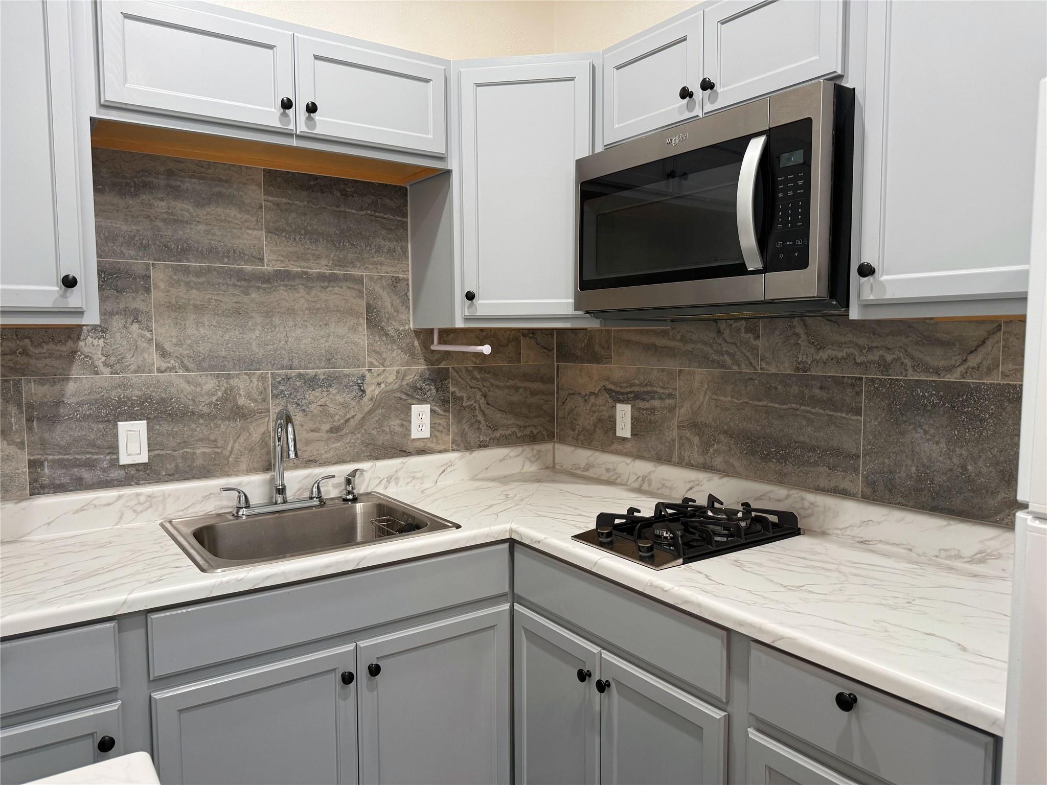 216 Charles Trl # B, Georgetown, TX 78626