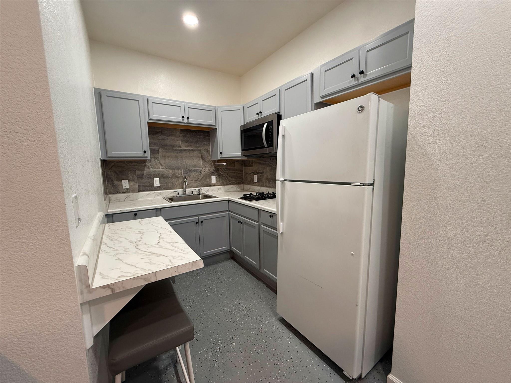 216 Charles Trl # B, Georgetown, TX 78626