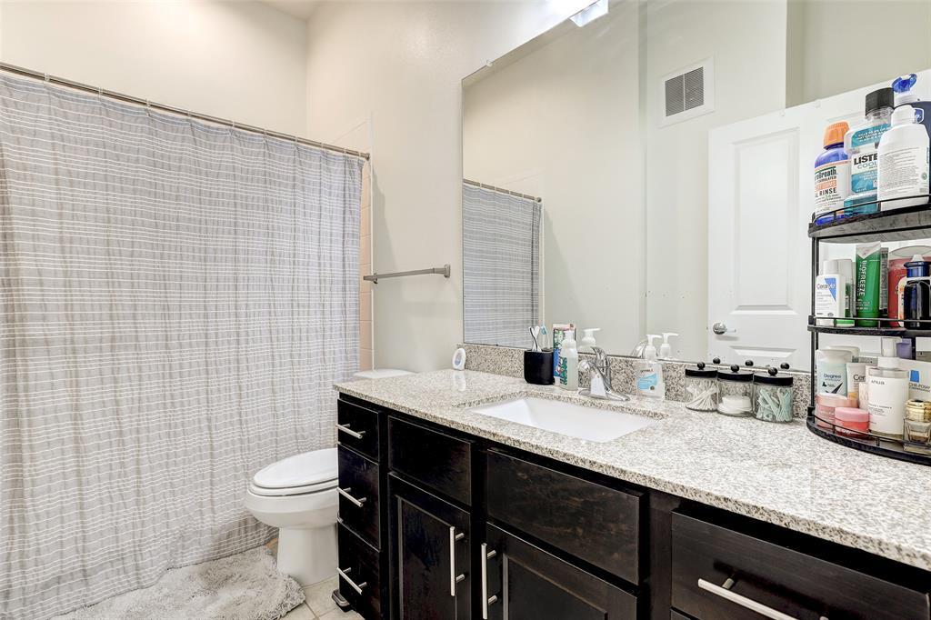 2400 Louis Henna Blvd # 305, Round Rock, TX 78664