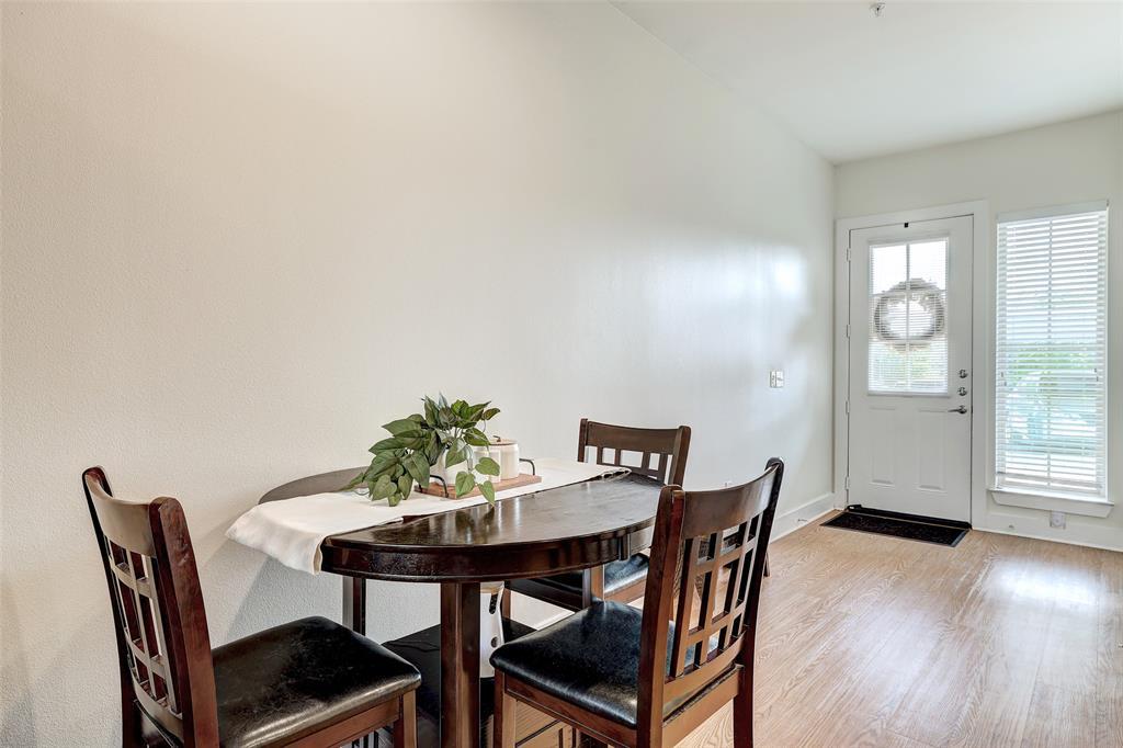 2400 Louis Henna Blvd # 305, Round Rock, TX 78664