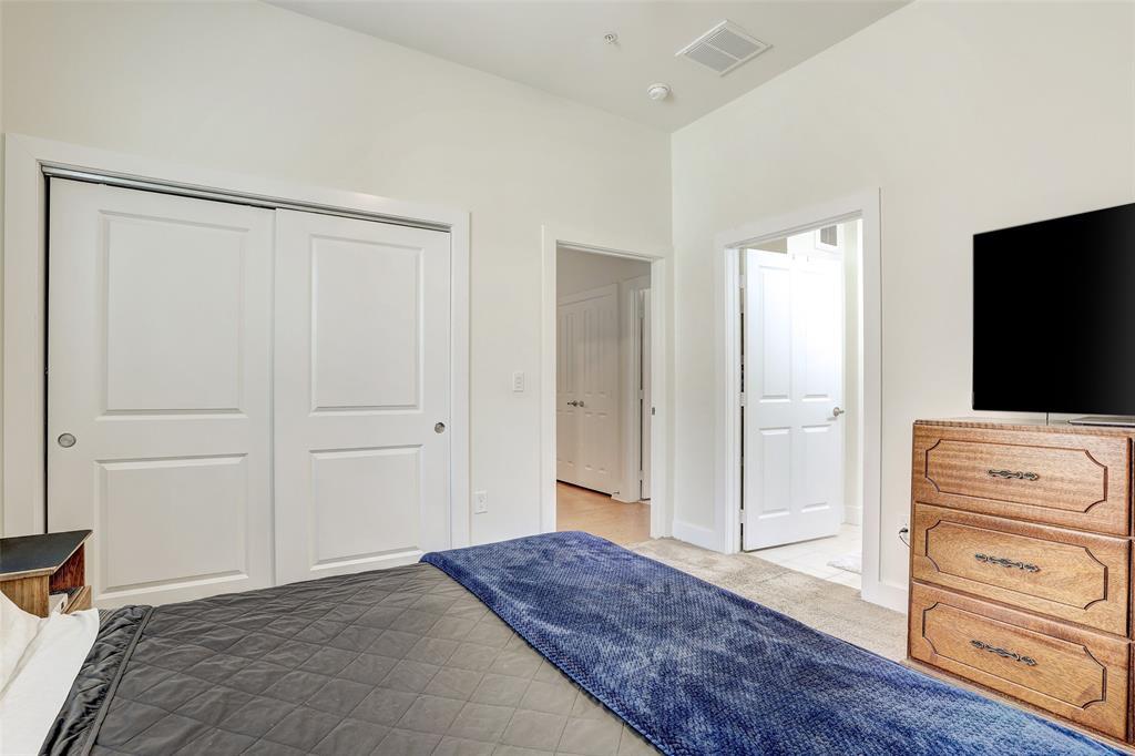 2400 Louis Henna Blvd # 305, Round Rock, TX 78664