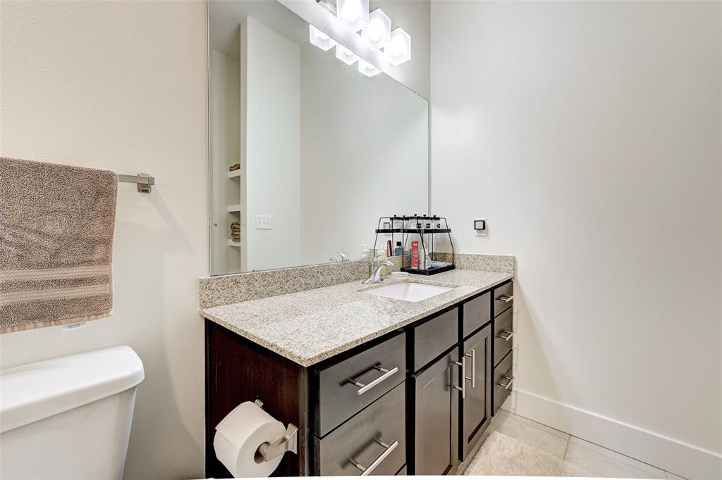 2400 Louis Henna Blvd # 305, Round Rock, TX 78664