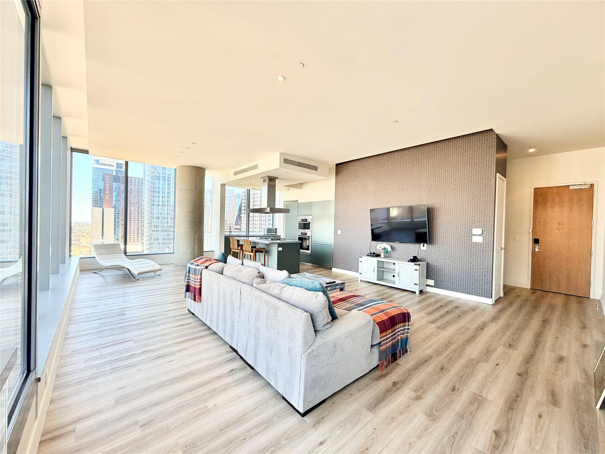 210 Lavaca St # 1912, Austin, TX 78701