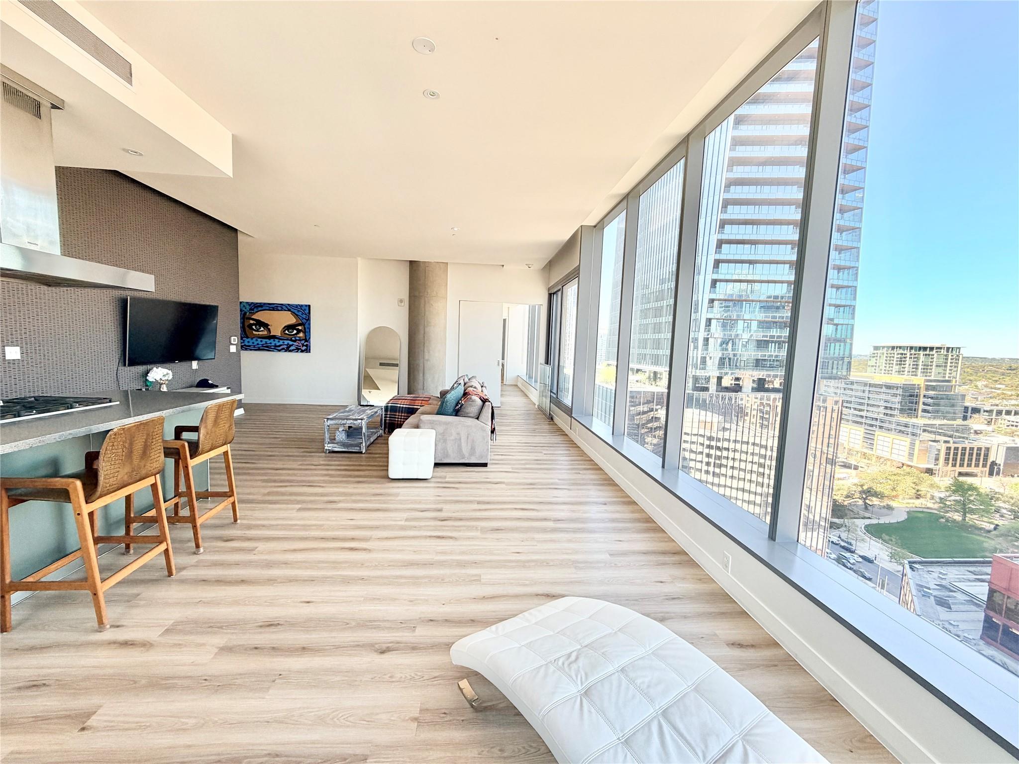 210 Lavaca St # 1912, Austin, TX 78701