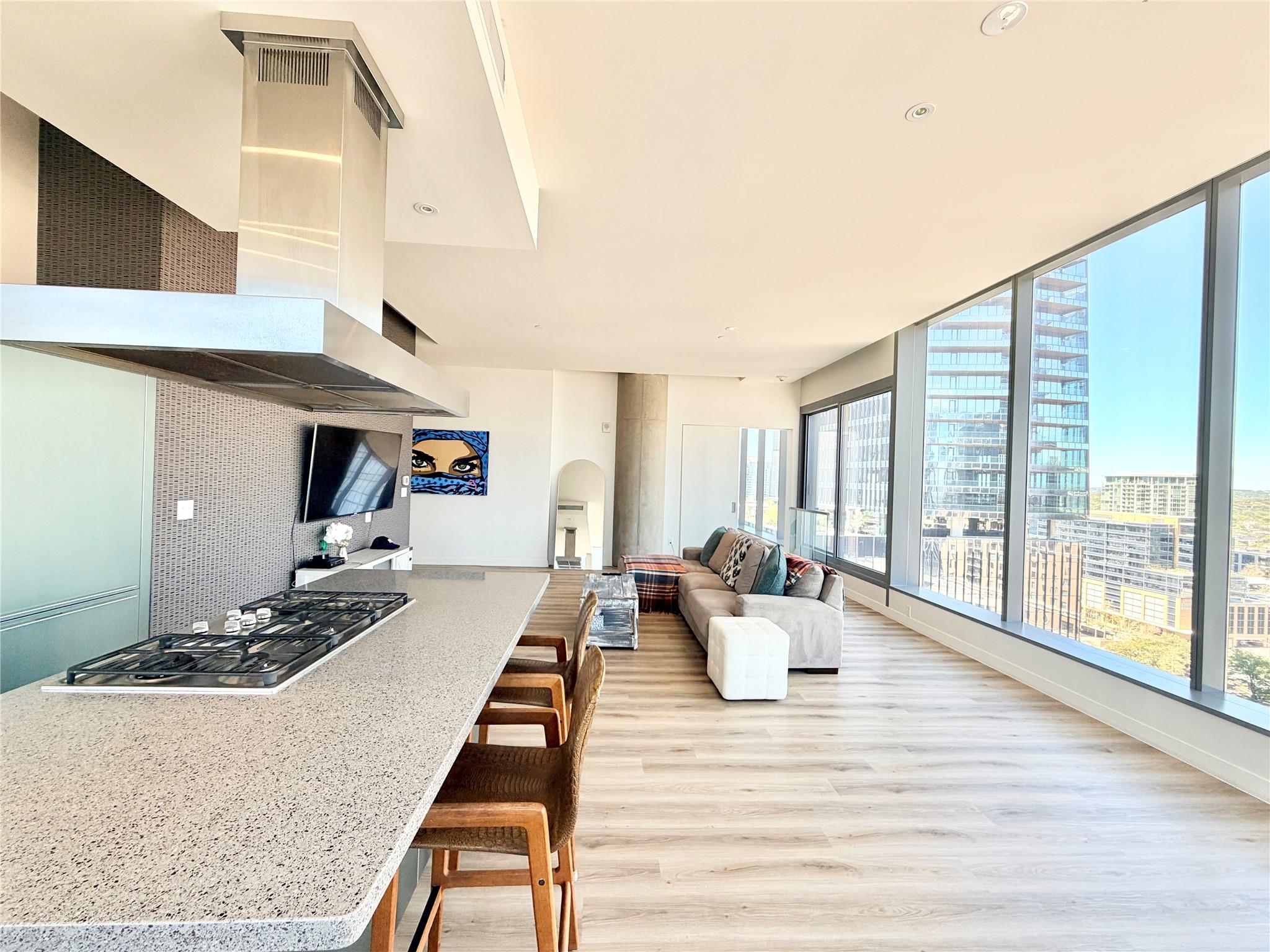 210 Lavaca St # 1912, Austin, TX 78701