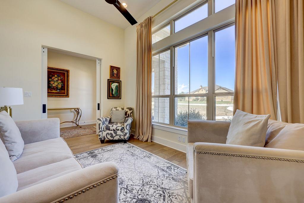 319 Buffalo Trl, Liberty Hill, TX 78642