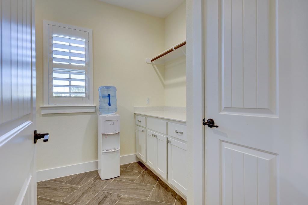 319 Buffalo Trl, Liberty Hill, TX 78642