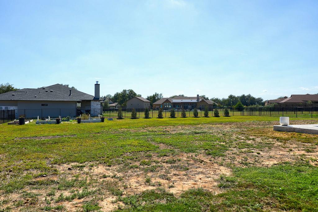 319 Buffalo Trl, Liberty Hill, TX 78642