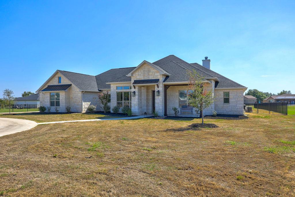 319 Buffalo Trl, Liberty Hill, TX 78642