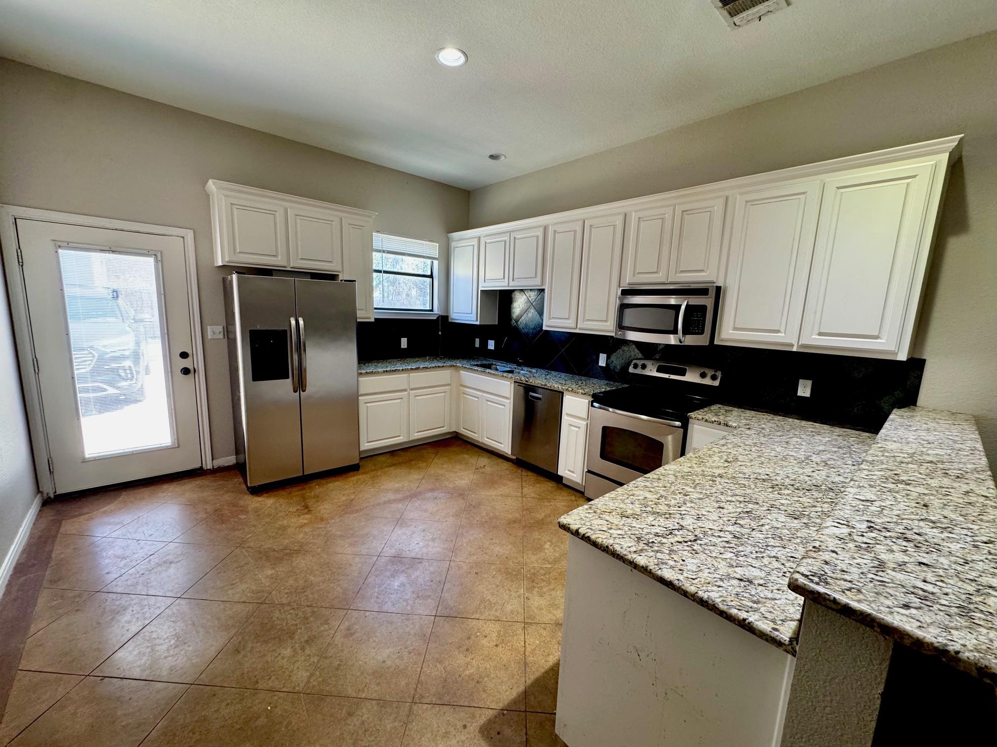 312 Main St, Smithville, TX 78957