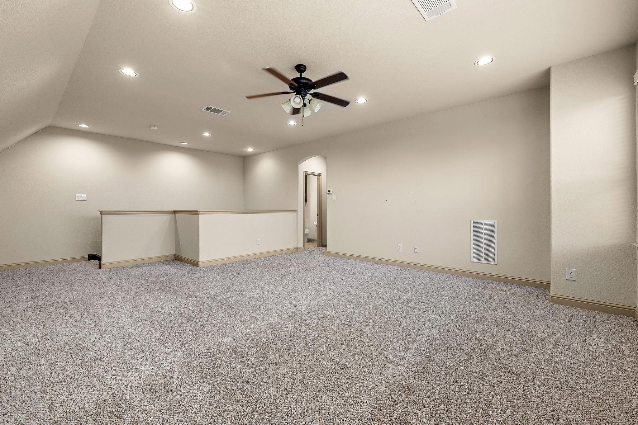 100 Rhinestone Cv, Liberty Hill, TX 78642