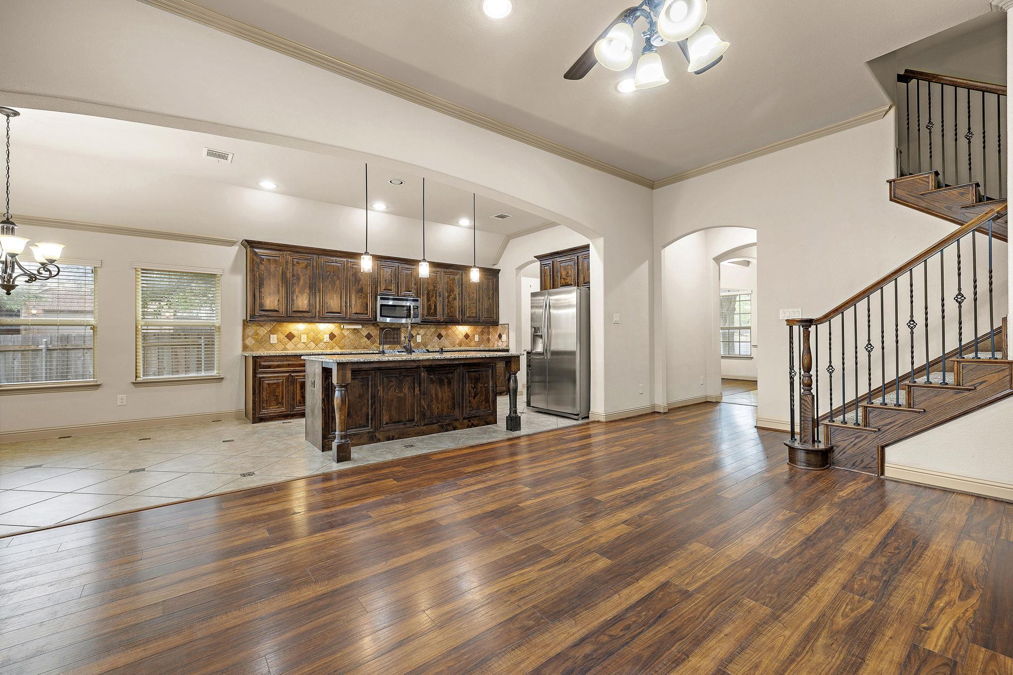 100 Rhinestone Cv, Liberty Hill, TX 78642