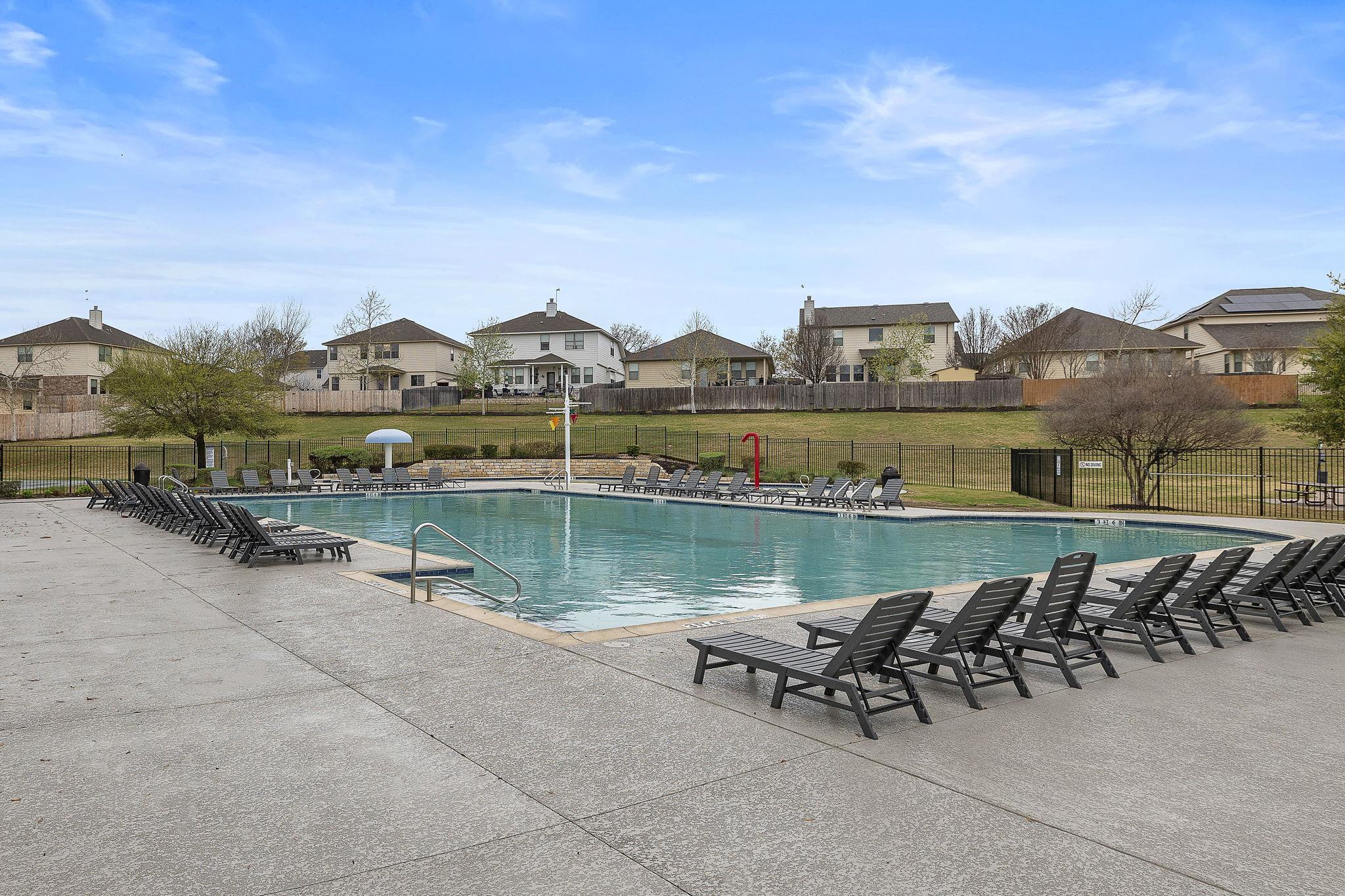 100 Rhinestone Cv, Liberty Hill, TX 78642