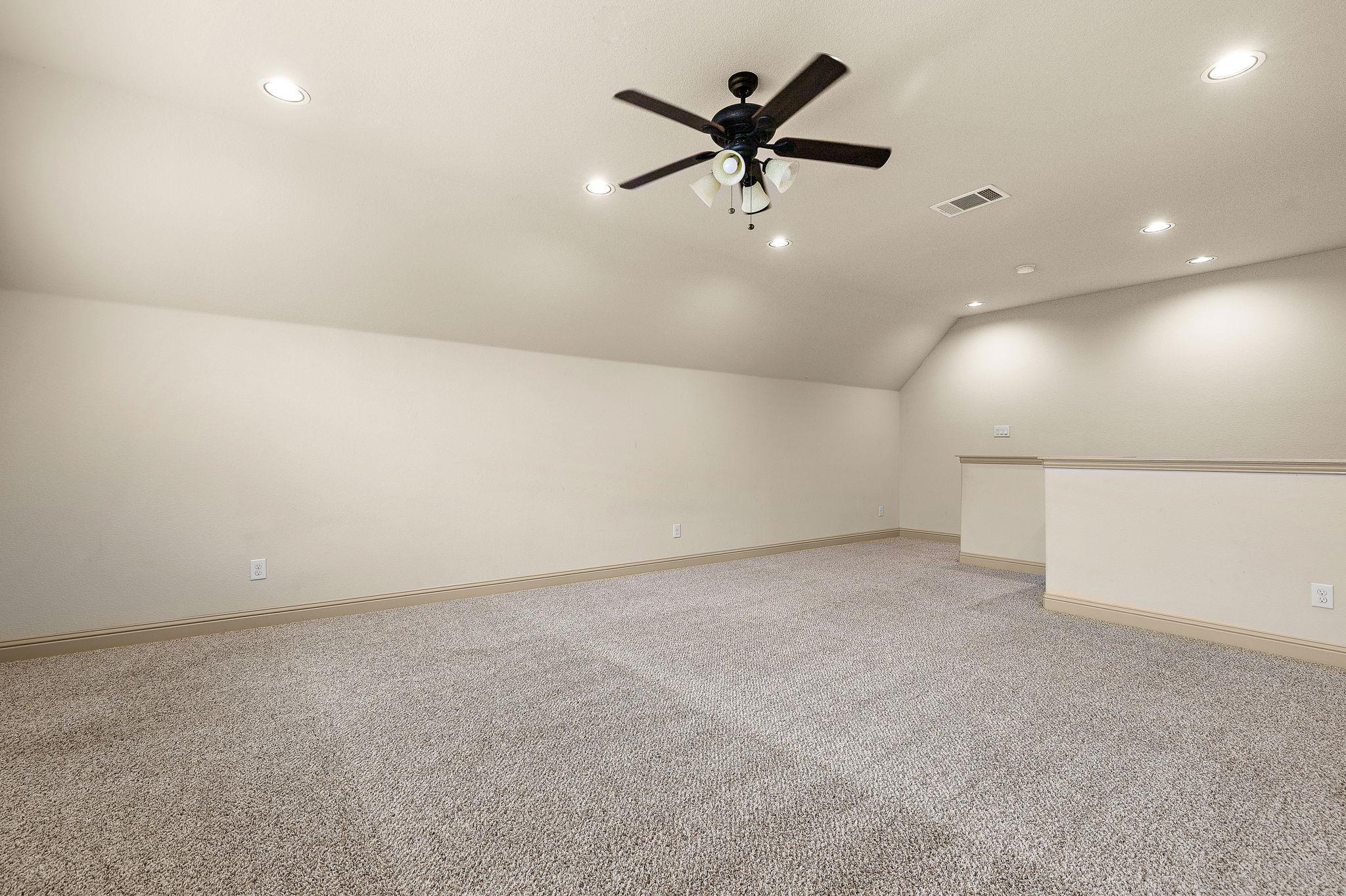 100 Rhinestone Cv, Liberty Hill, TX 78642