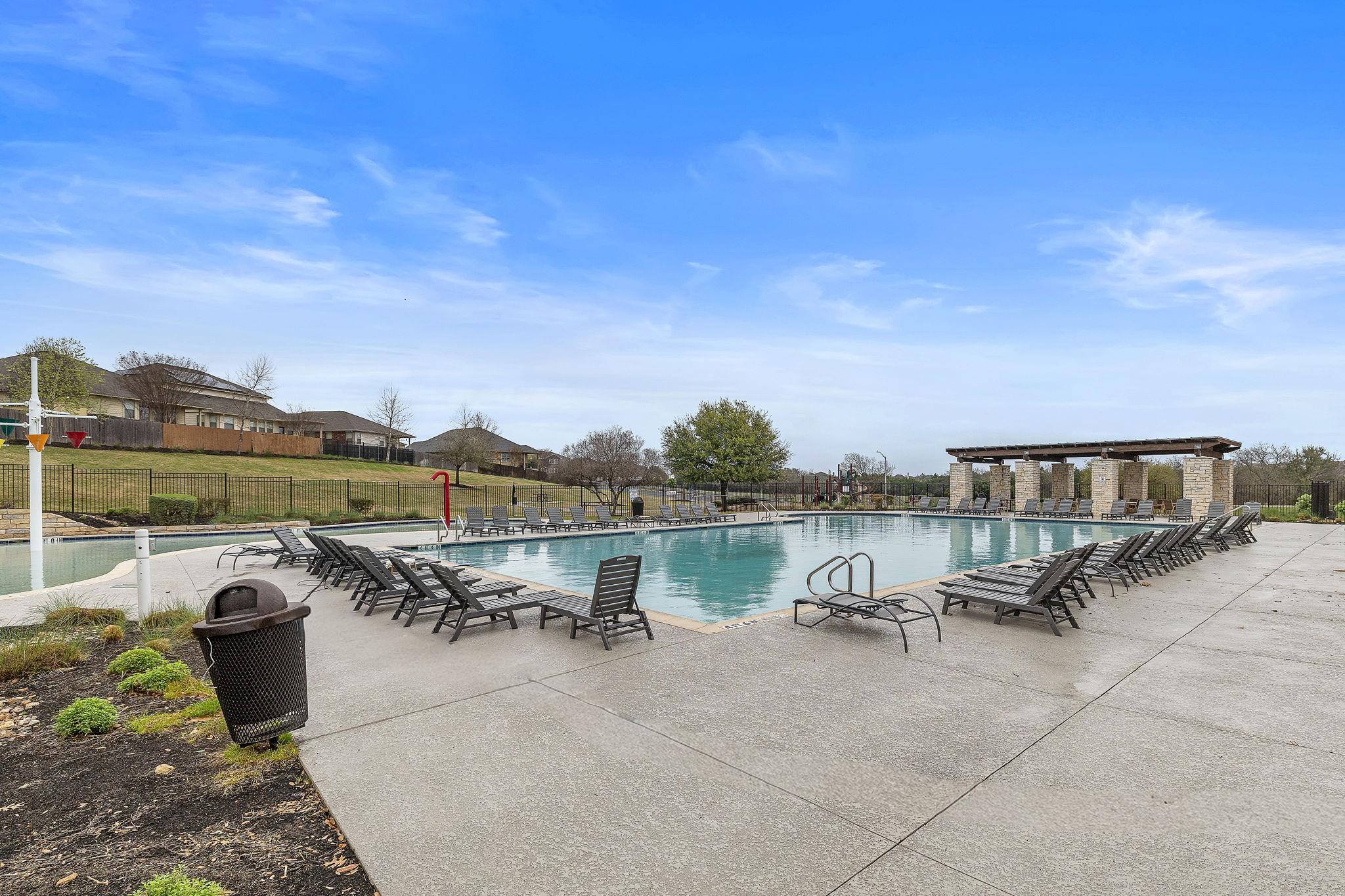 100 Rhinestone Cv, Liberty Hill, TX 78642